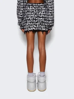 VETEMENTS Graffiti Monogram Mini Skirt Black And White -Artemides shop WE64KN900BW 5533 05 1